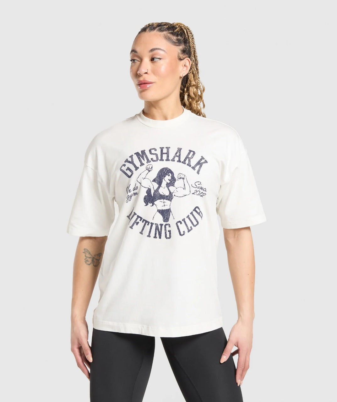 LIFTING GIRL GRAPHIC OVERSIZED TEE