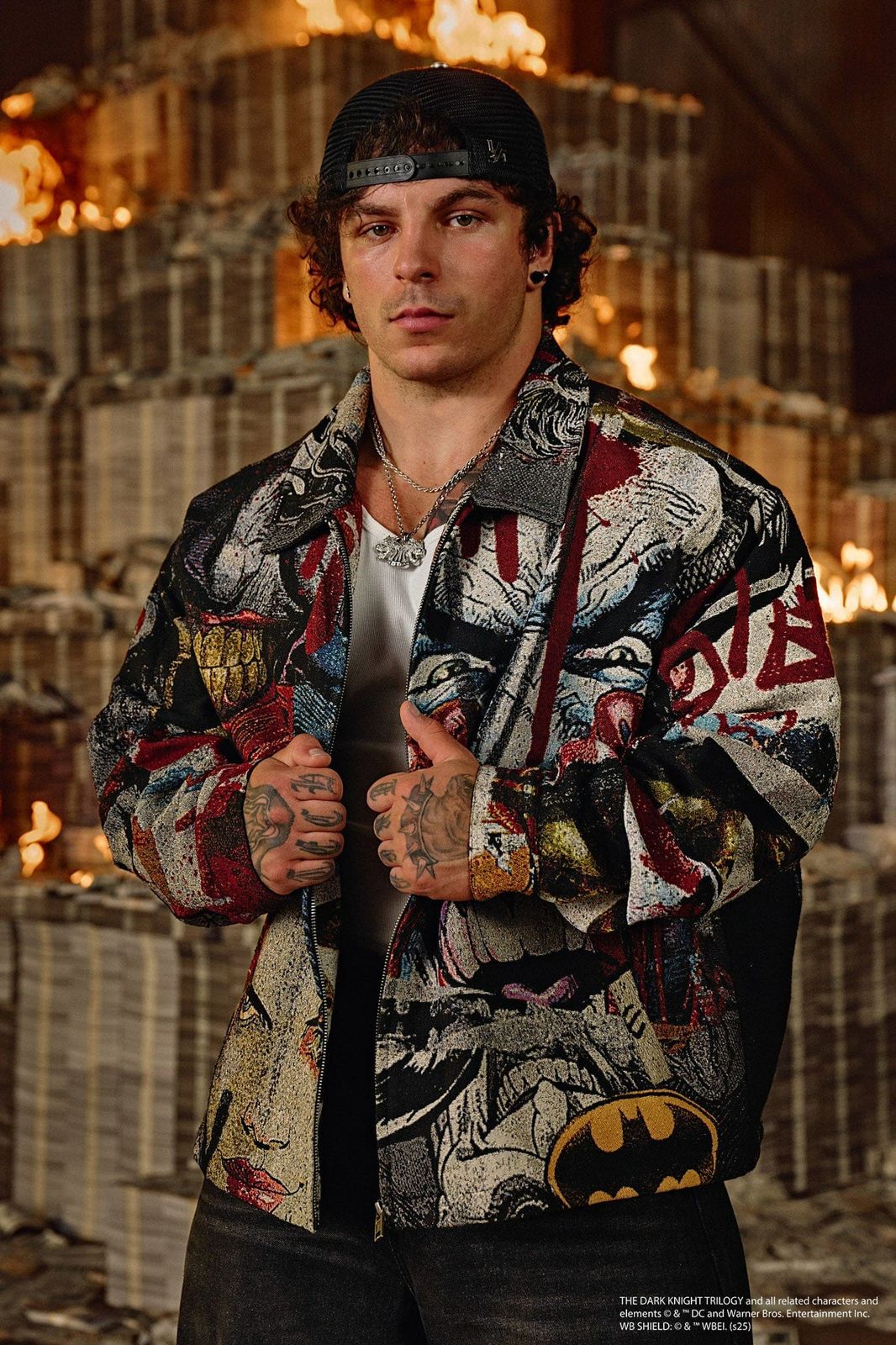 5177 - BATMAN LIMITED EDITION TAPESTRY JACKETS