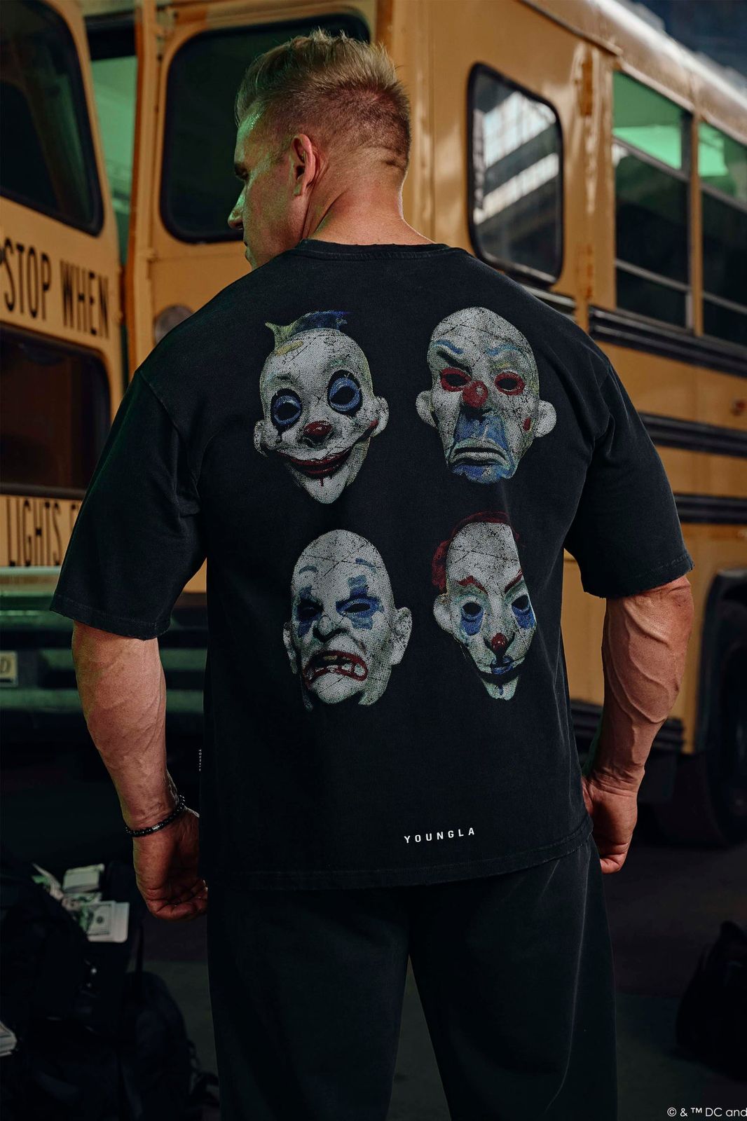 4255- BATMAN MIDNIGHT TEES JOKER